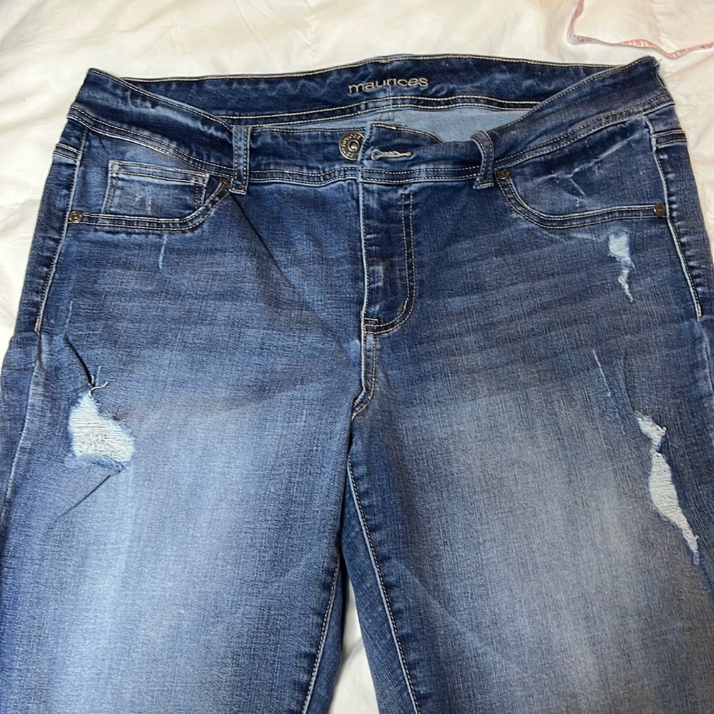 Maurice’s distressed skinny jeans. Size 16W short